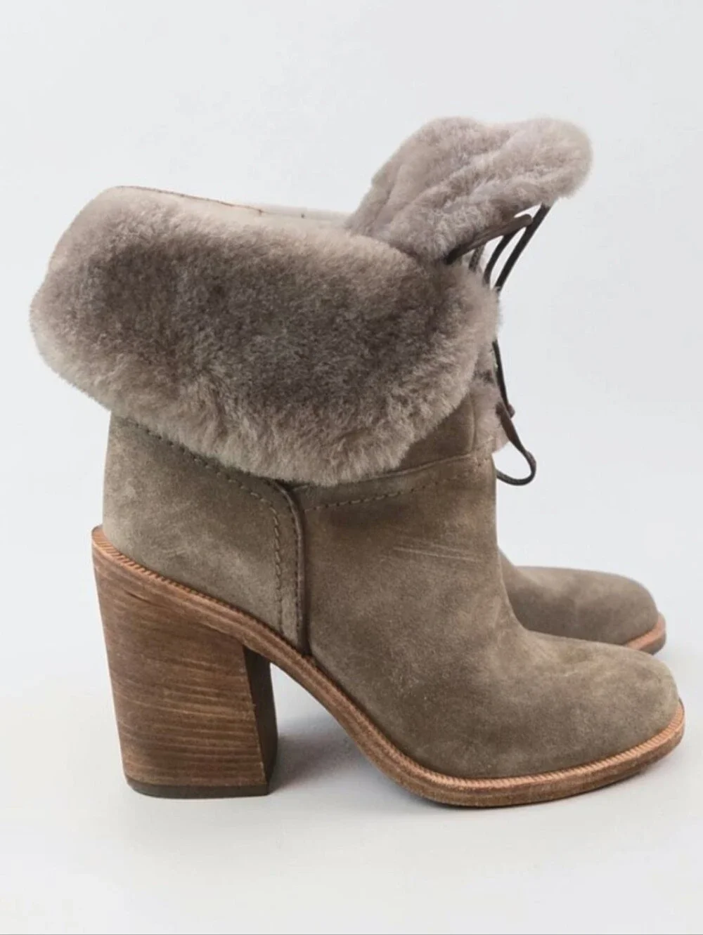 UGG Jerene Moose Block Heel Mid-Calf Lace-Up Sheepskin Boots Size 6 Excellent